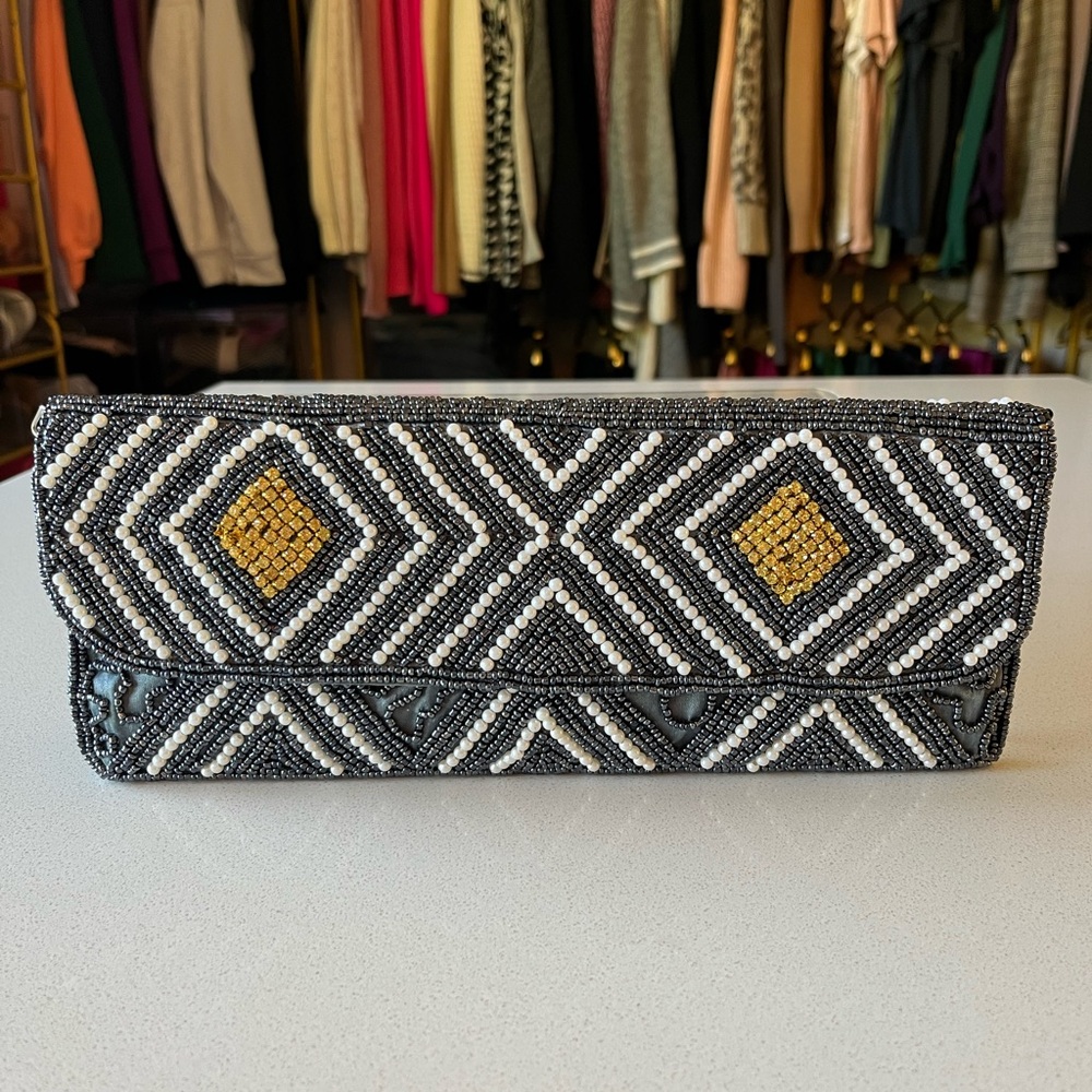 Elegant Blue/Gray Beaded Clutch with Geometric Design